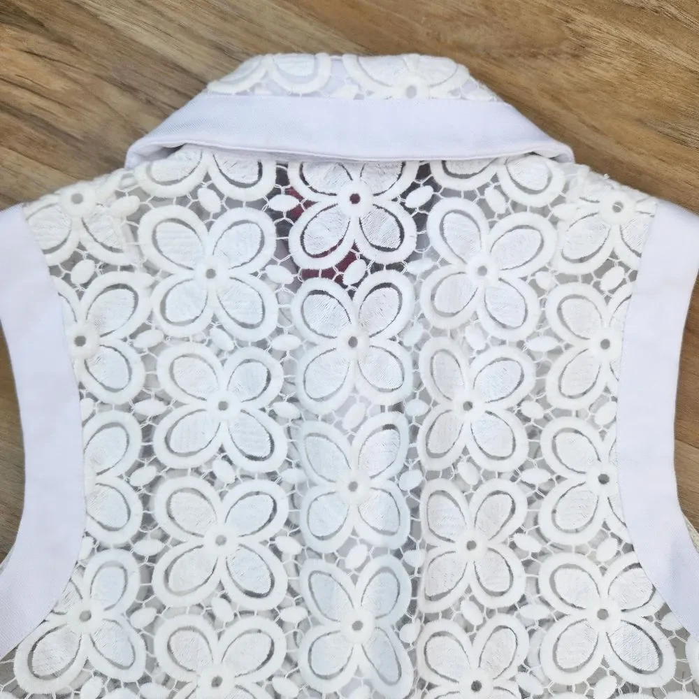 ☔️🩵Vintage V Cristina White Buttoned Embroidered Lace Sleeveless Top Small - Picture 4 of 11